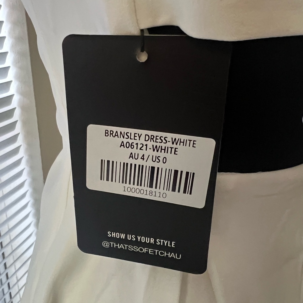 Chic White Sleeveless Mini Dress - Picture 11 of 16